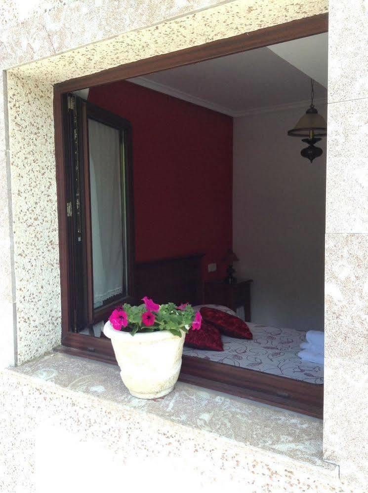 Apartamentos Las Palmeras Cangas de Onis Exterior photo